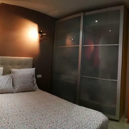 Apartment White Stones In